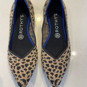 Rothy’s size 9 leopard print pointed toe flats